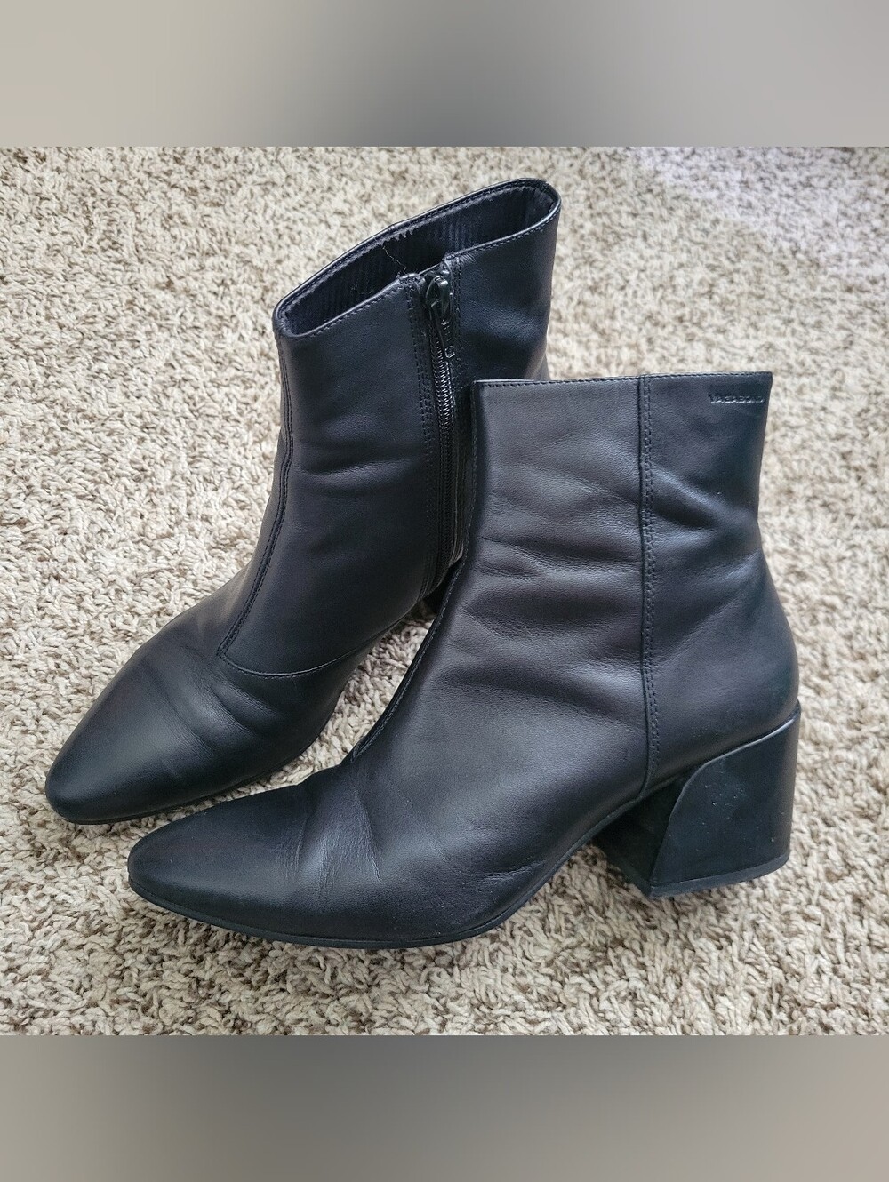 Vagabond Olivia Boots Shoes Black Leather Side Zip Almond Pointed Toe Block 38 7